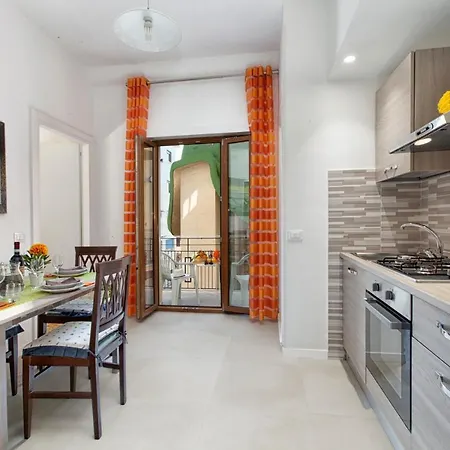 B&B-Mini-Apartment-With Kitchen Apartament