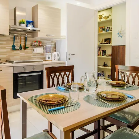 B&b-apartment-sleeps3-parking-balcony-petfriendly Apartment Sorrent
